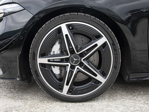 2026�� �Ŀ� AMG A 35 4MATIC