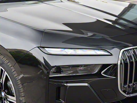 2026�� 740Li ������ M�˶���װ