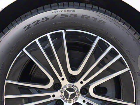 2025�� �Ŀ� E 260 L