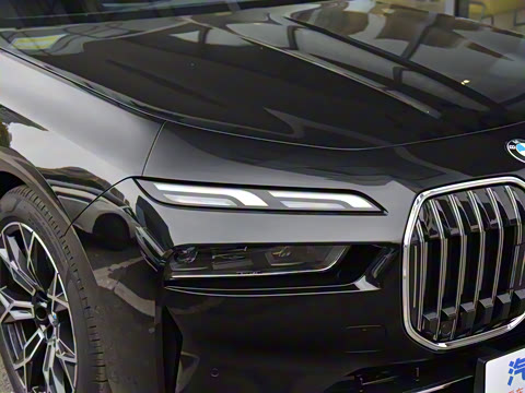 2026�� 735Li ������װ