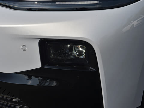 2027�� 590������