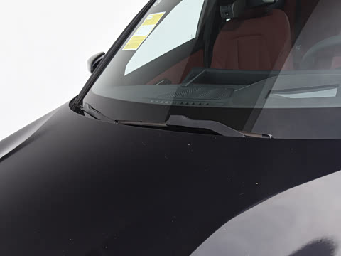 2026�� 330Li ������ M�˶���ҹ��װ