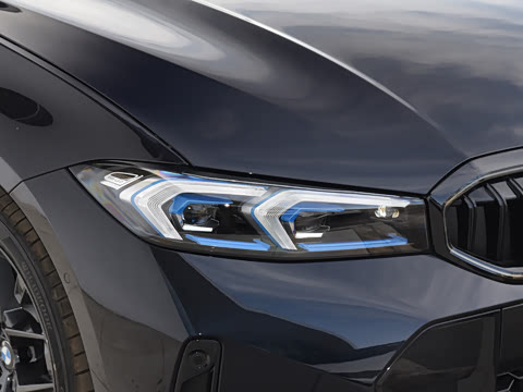 2026�� 330Li ������ M�˶���ҹ��װ