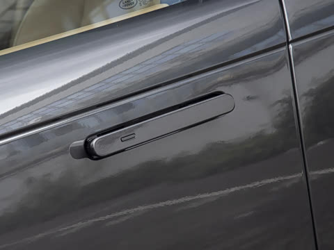 2026�� 3.0 L6 400PS AB�����
