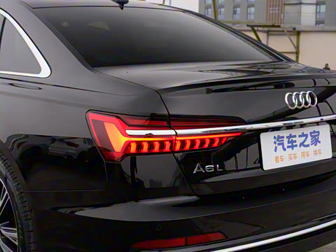 2026�� 55 TFSI quattro ����������