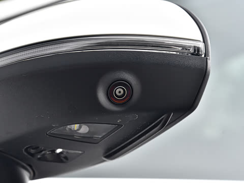 2026�� GLC 300 L 4MATIC ������