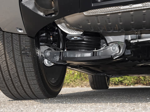 2026�� 3.0 L6 400PS AB�����