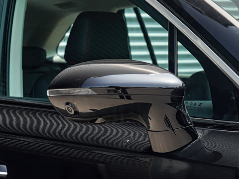 2025�� �Ŀ�  2.0T PHEV ����200��������� 7��