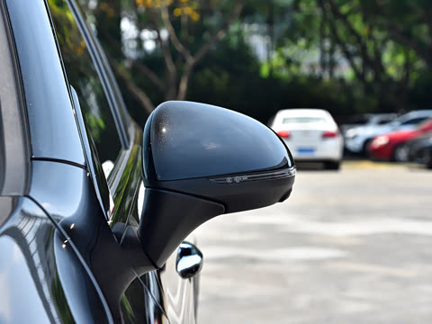 2026�� �Ŀ� GLC 260 4MATIC ����SUV