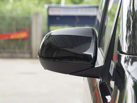 2025�� 2.0T ��Ӣ�� 9��