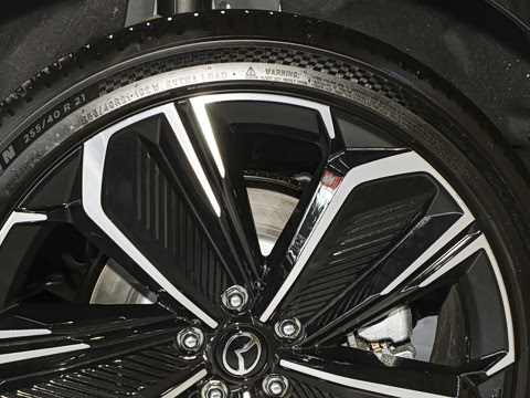 2025�� ����200 Max