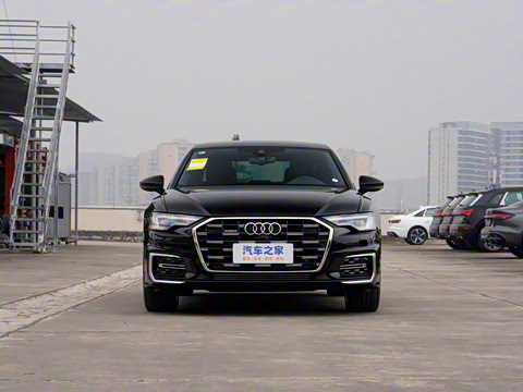 2026�� 55 TFSI quattro ����������