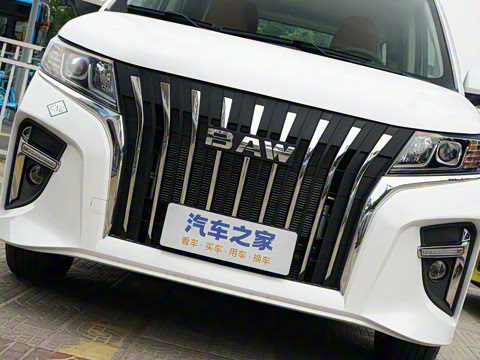 2025�� 2.0L CNG�м�Ӫ�����ʰ� 7��