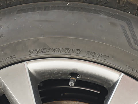 2027�� 2.5L ˫��������԰�