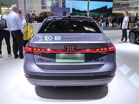 2026�� quattro Ǭ���Ǽݰ�