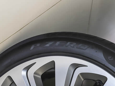 2026�� 4.0T V8 ������վ���