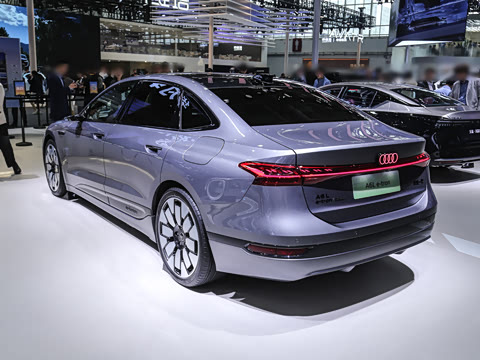2026�� quattro Ǭ���Ǽݰ�