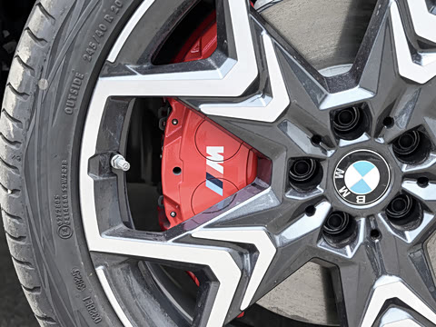 2026�� M35i