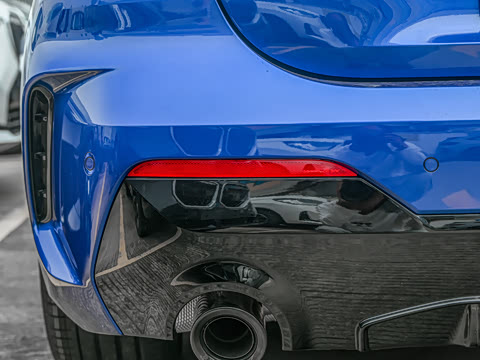 2026�� 430i M�˶���ҹ��װ