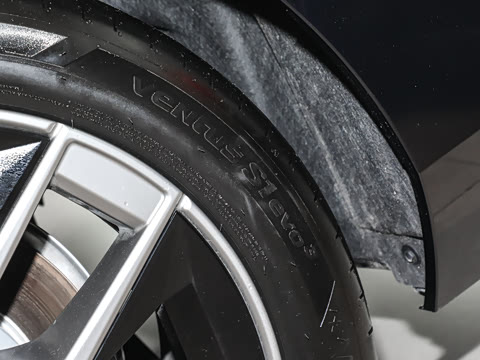 2026�� 530Li ������ ������װ