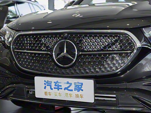 2025�� �Ŀ� E 300 L ʱ���˶���