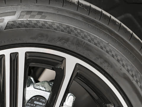 2025�� EM-i 70km ������