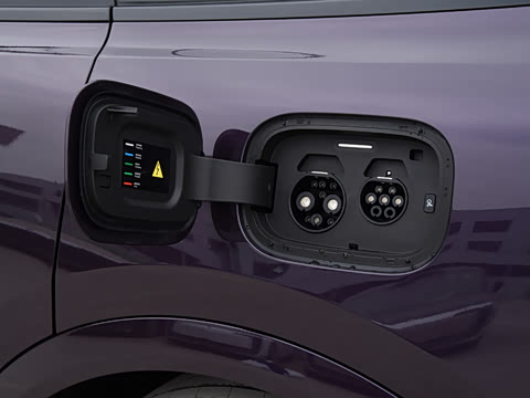 2025�� ���� Ultra�� 53.4kWh 6���� (896�߼����״