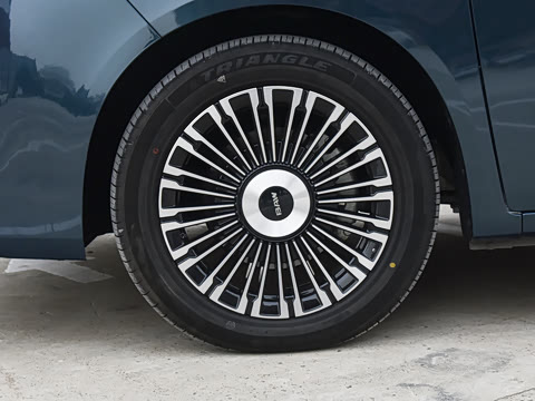 2026�� ���̰� 230�콢�� 7��