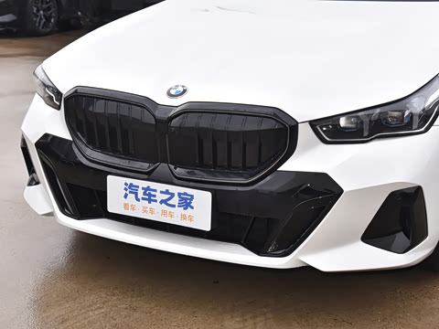 2026�� �Ŀ� 530Li ������ M�˶���װ