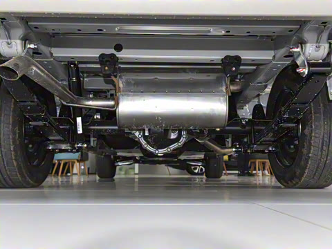 2025�� M5 1.6L ��׼��5��CNG