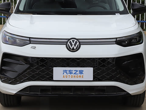 2026�� �Ŀ� ̽��L 300TSI ������Ӣ