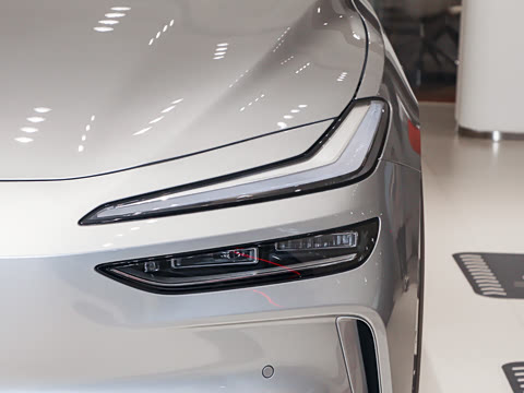 2025�� 85kWh ������