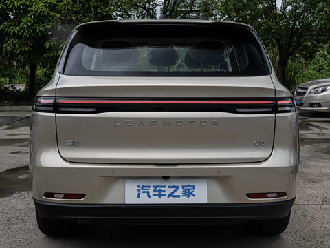 2027�� 660������