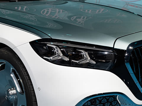 2027�� S 680 4MATIC