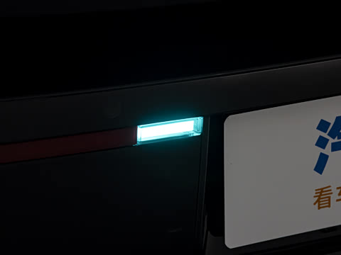 2025�� 820 Max