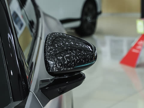 2025�� 750 �������� Ultra