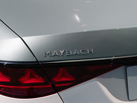 2027�� S 680 4MATIC