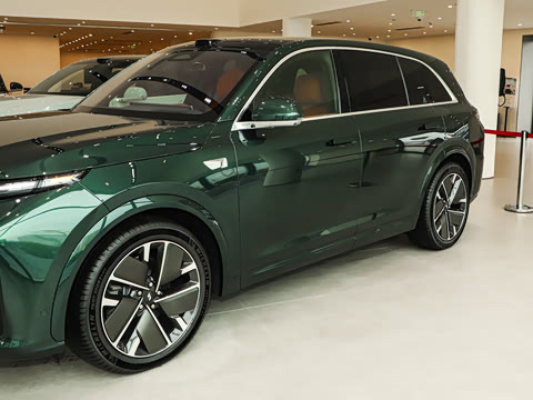 2025�� Max ���ܻ��°�