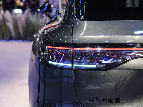 2025�� ���� Ultra�������� (896�߼����״