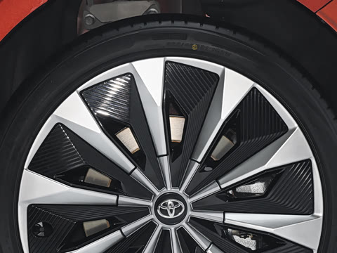 2026�� 710 Ultra�����״��