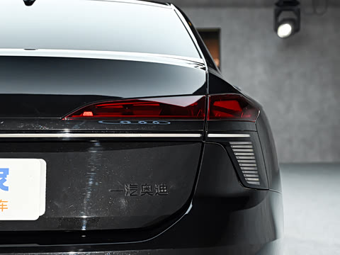 2026�� 2.0T quattro ������