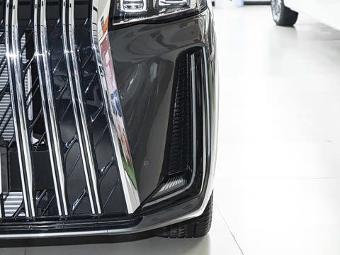 2026�� ���̰� 230����� 7��