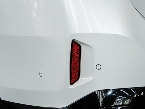 2026�� �Ŀ� 530Li ������ M�˶���װ