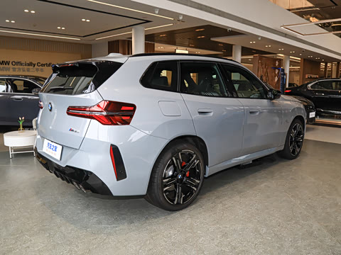 2025�� M50 xDrive