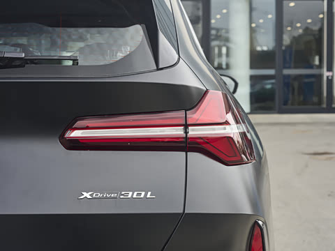 2026�� xDrive30L �����
