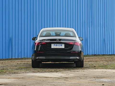 2026�� �Ŀ� E 300 L ʱ����