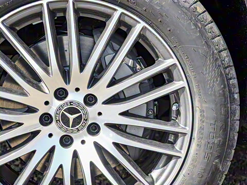 2026�� GLC 300 L 4MATIC ������ 7��