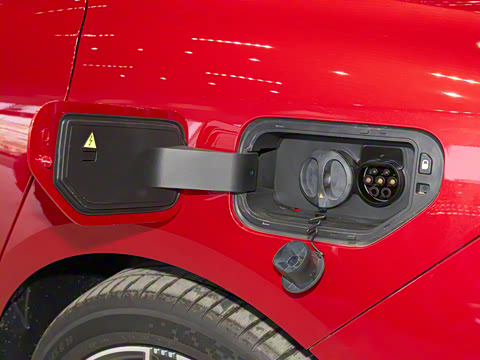 2025�� �Ŀ� 710 Max��