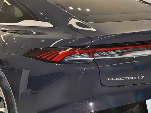 2025�� ������