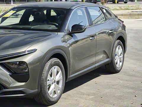 2025�� 1.6T �����